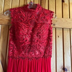 Elegant Red Lace Prom Dress